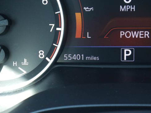 Used 2018 Nissan Maxima SR FWD image 27