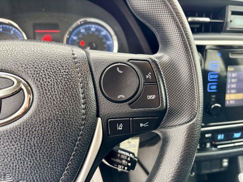 Used 2017 Toyota Corolla LE FWD image 28