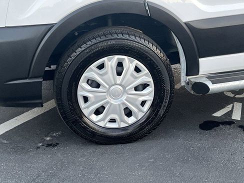 Used 2024 Ford Transit 250 Low Roof w/ Exterior Upgrade Package image 29