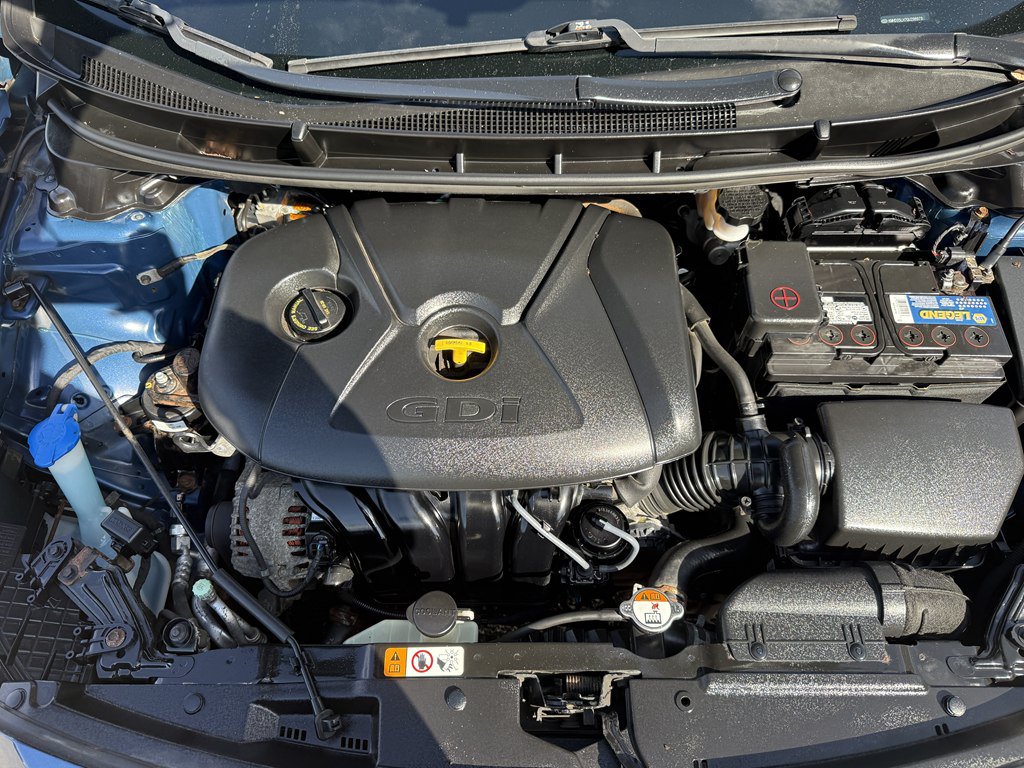 Used 2016 Hyundai Elantra GT FWD image 22