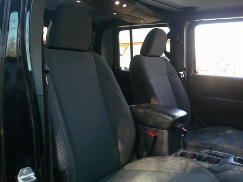 Used 2024 Jeep Gladiator Sport image 22