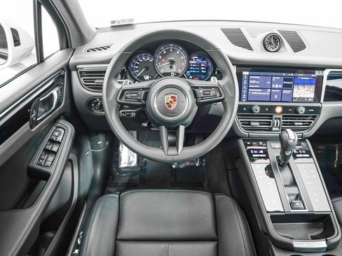 Certified 2026 Porsche Macan S AWD/4WD image 16