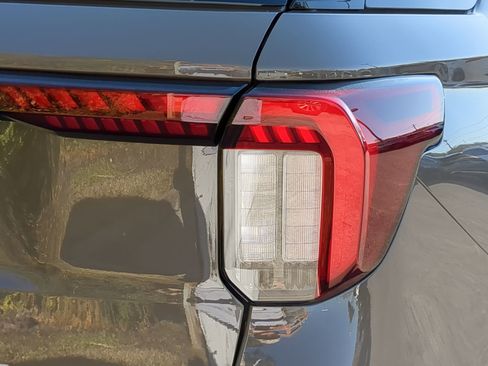 New 2026 Ford Explorer ST-Line w/ ST-Line Street Pack image 40