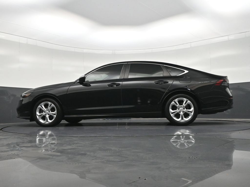 Used 2023 Honda Accord LX image 27