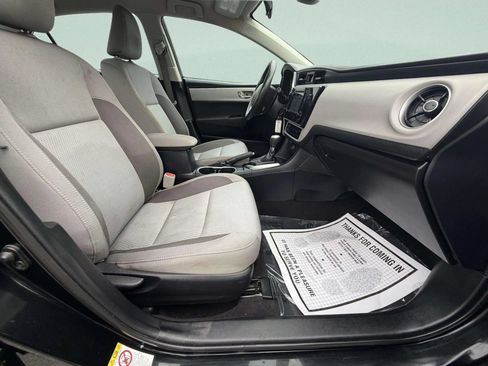 Used 2017 Toyota Corolla LE w/ Carpet Mat Package (TMS) FWD image 15