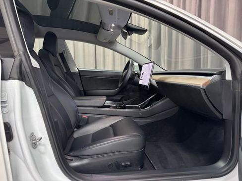 Used 2020 Tesla Model 3 Long Range image 8