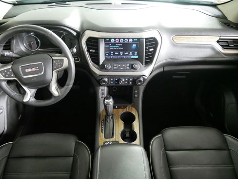 Certified 2017 GMC Acadia Denali AWD/4WD image 10