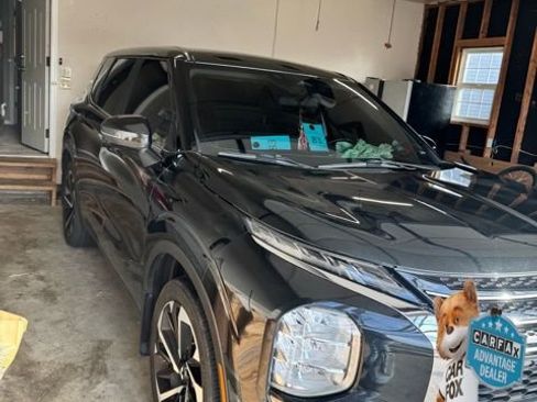 Used 2023 Mitsubishi Outlander SE image 2