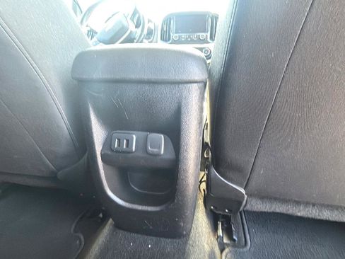 Used 2016 Chevrolet Colorado LT w/ LT Convenience Package image 18