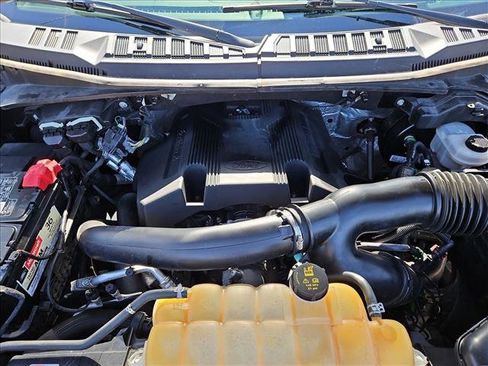 Used 2018 Ford F150 Platinum w/ Equipment Group 701A Luxury image 24