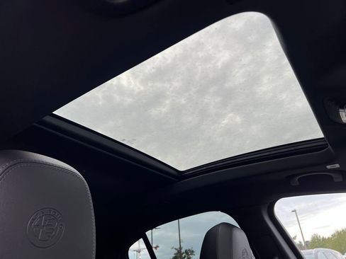 New 2025 Alfa Romeo Stelvio Sprint w/ Convenience Package image 23