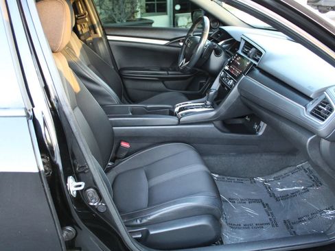 Used 2020 Honda Civic Sport image 10