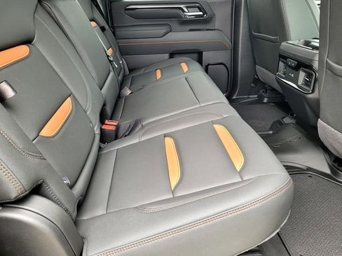 New 2026 GMC Sierra 2500 AT4 w/ AT4 Premium Plus Package AWD/4WD image 13
