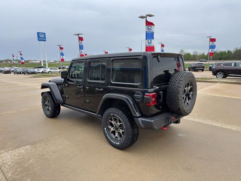 Used 2018 Jeep Wrangler Unlimited Rubicon AWD/4WD image 7