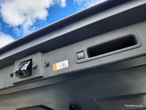 New 2026 Toyota Sienna LE FWD image 35