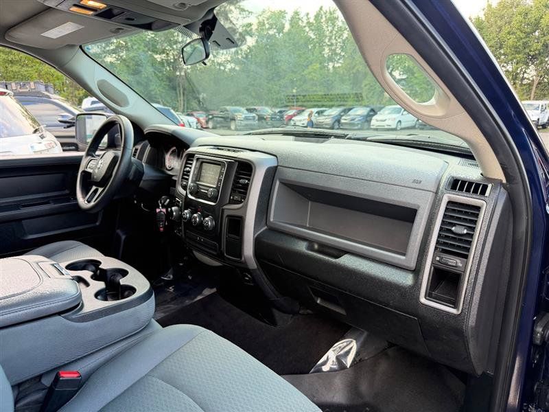 Used 2018 RAM 1500 Express AWD/4WD image 15