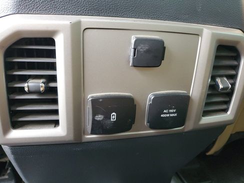 Used 2022 Ford F350 Lariat w/ Chrome Package AWD/4WD image 11