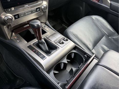 Used 2018 Lexus GX 460 Premium image 20