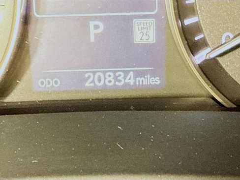 Used 2022 Lexus RX 450hL Luxury w/ Accessory Package (P1) image 13