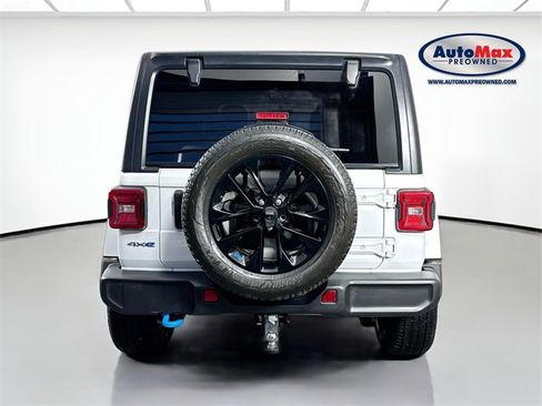 Used 2023 Jeep Wrangler Unlimited Sahara w/ Cold Weather Group image 7