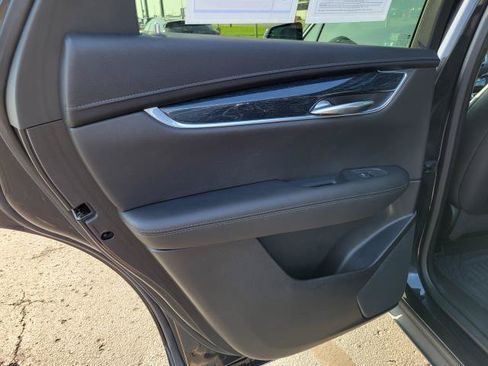 Used 2020 Cadillac XT5 Premium Luxury w/ LPO, Floor Liner Package AWD/4WD image 25