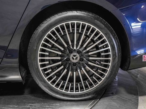 Certified 2023 Mercedes-Benz EQS 580 4MATIC Sedan image 9