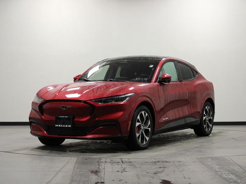 Used 2021 Ford Mustang Mach-E Premium w/ Equipment Group 301A image 8