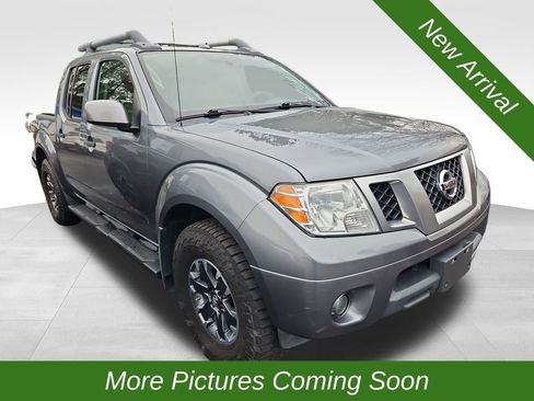 Used 2018 Nissan Frontier PRO-4X image 1