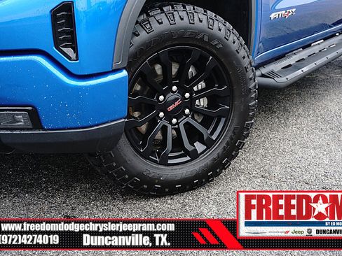 Used 2022 GMC Sierra 1500 AT4X AWD/4WD image 9
