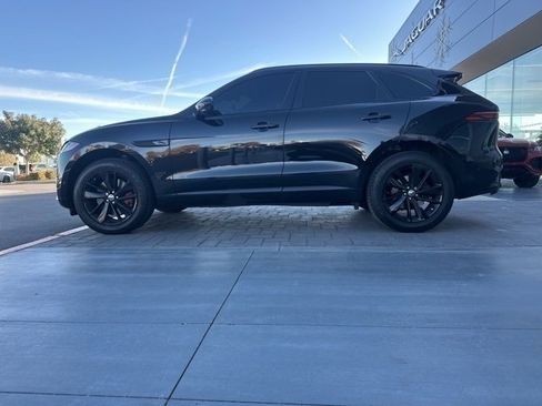 Used 2026 Jaguar F-PACE R-Dynamic S image 8