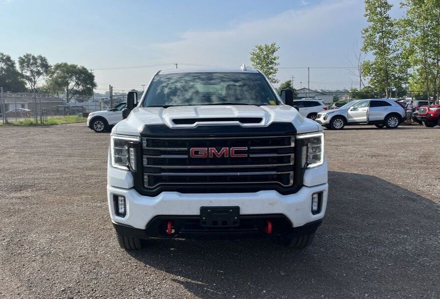 Used 2023 GMC Sierra 2500 AT4 w/ Gooseneck/5TH Wheel Package AWD/4WD image 3
