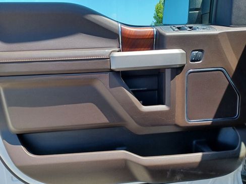 Used 2019 Ford F150 King Ranch w/ Equipment Group 601A Luxury AWD/4WD image 12