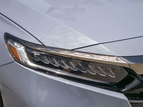 Used 2022 Honda Accord Sport image 4