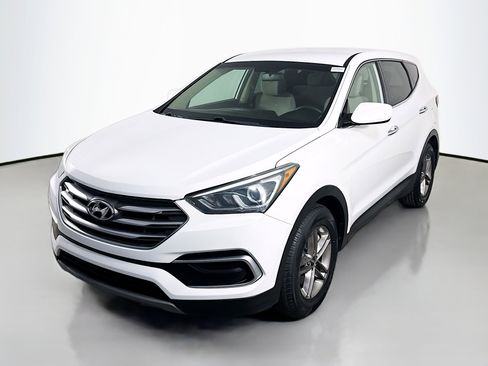 Used 2018 Hyundai Santa Fe Sport image 4