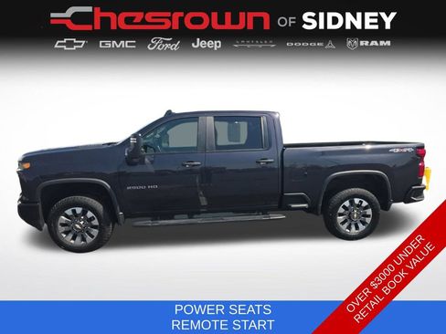 Used 2024 Chevrolet Silverado 2500 Custom w/ Custom Value Package AWD/4WD image 8