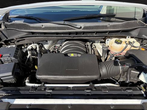 Used 2022 Chevrolet Silverado 1500 ZR2 w/ Technology Package AWD/4WD image 9