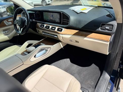 Used 2022 Mercedes-Benz GLS 450 4MATIC w/ AMG Line Exterior image 25
