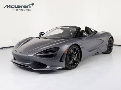 Used 2024 McLaren 750S Spider image 2