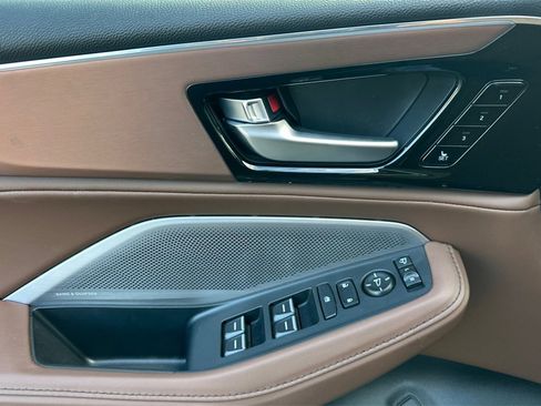 Used 2025 Acura MDX Technology Package image 11