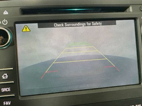 Used 2016 Chevrolet Traverse LT FWD image 15