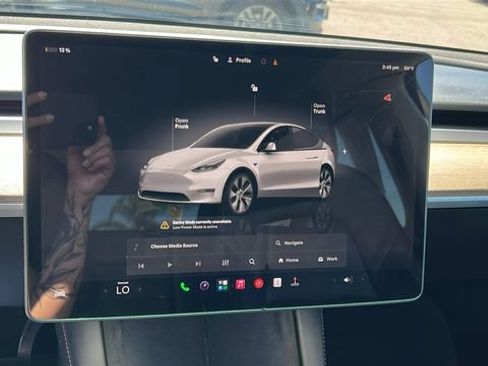 Used 2023 Tesla Model Y Long Range AWD/4WD image 19