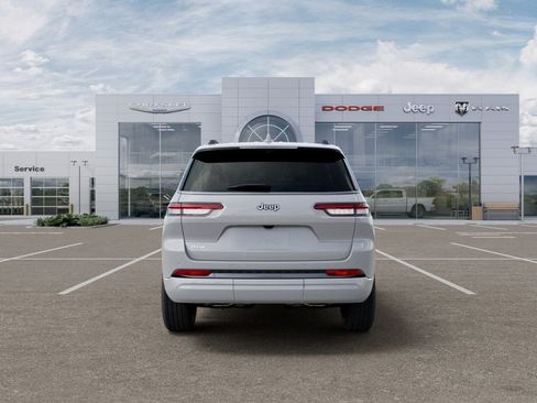 New 2026 Jeep Grand Cherokee L Limited AWD/4WD image 7