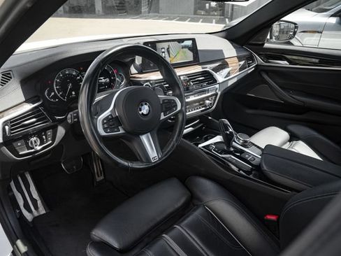 Used 2017 BMW 530i RWD image 3