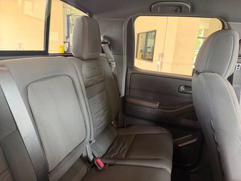 Used 2026 Nissan Frontier PRO-4X AWD/4WD image 32