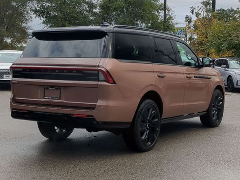 New 2025 Lincoln Navigator Black Label image 3