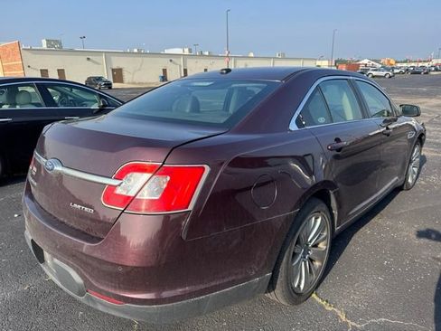 Used 2011 Ford Taurus Limited w/ 301A Rapid Spec Order Code FWD image 4