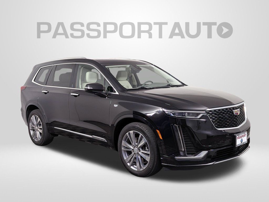 Used 2023 Cadillac XT6 Premium Luxury w/ Technology Package AWD/4WD image 9