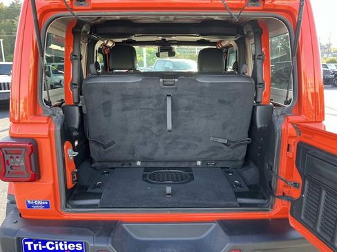 Used 2019 Jeep Wrangler Rubicon AWD/4WD image 17