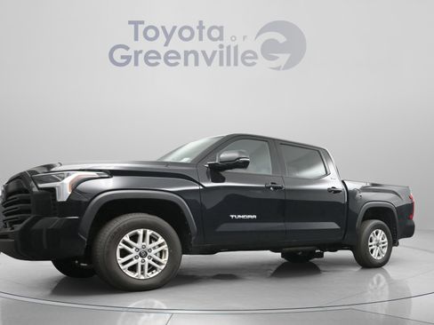 Used 2025 Toyota Tundra SR5 w/ SR5 Convenience Package image 4