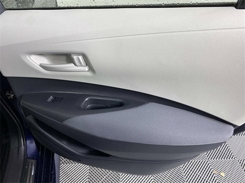 Used 2023 Toyota Corolla LE image 23